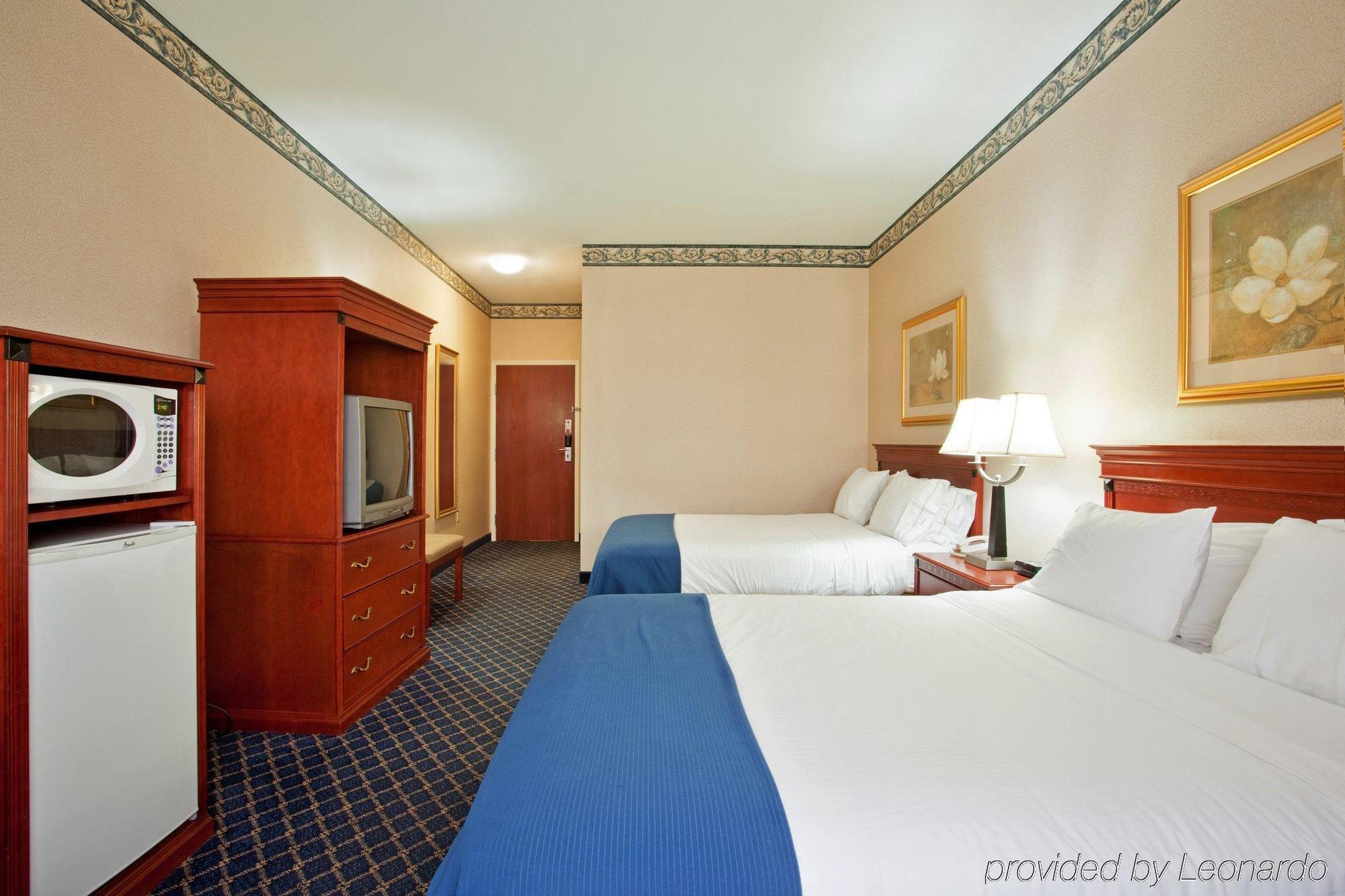 Holiday Inn Express & Suites Danville By Ihg Chambre photo